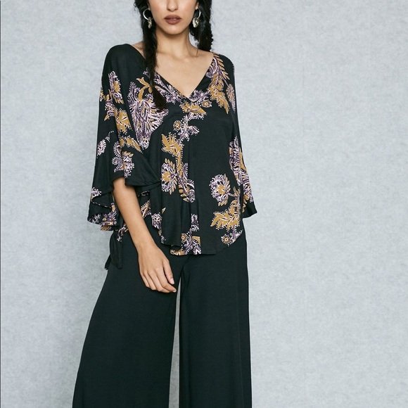 Free People Tops - Free People Maui Wowie Palm Print sz S ✨